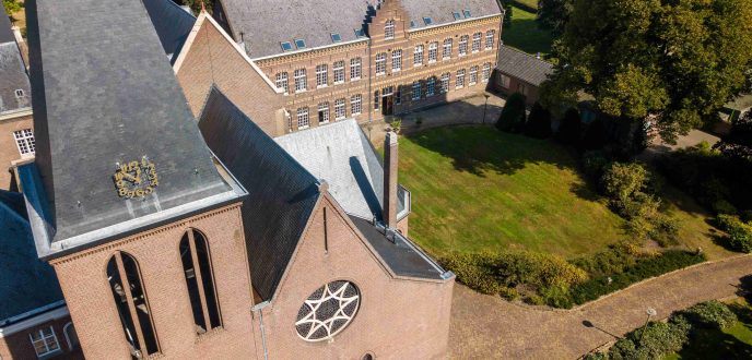 Abdij van Berne luchtfoto2