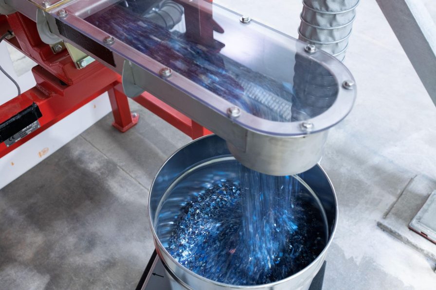 ROSI Recycled photvoltaic cells machine